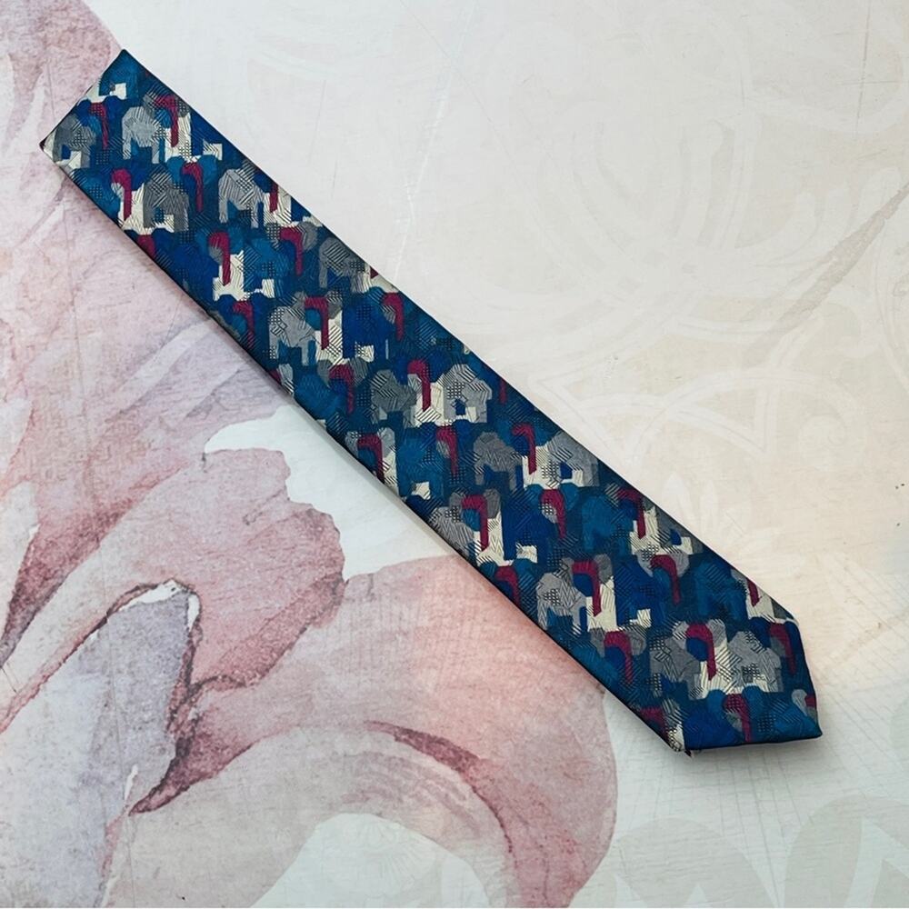City Streets Vintage Tie